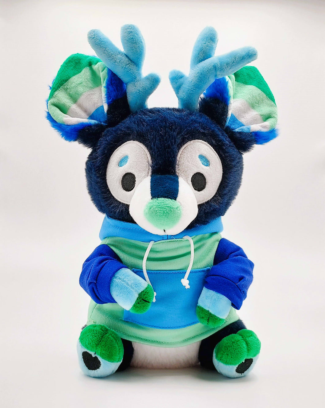 SNUGGLE PAWS ⭐ SMOOTHIE THE STAG (Rainbow Softs) (Late 2024 Preorder)