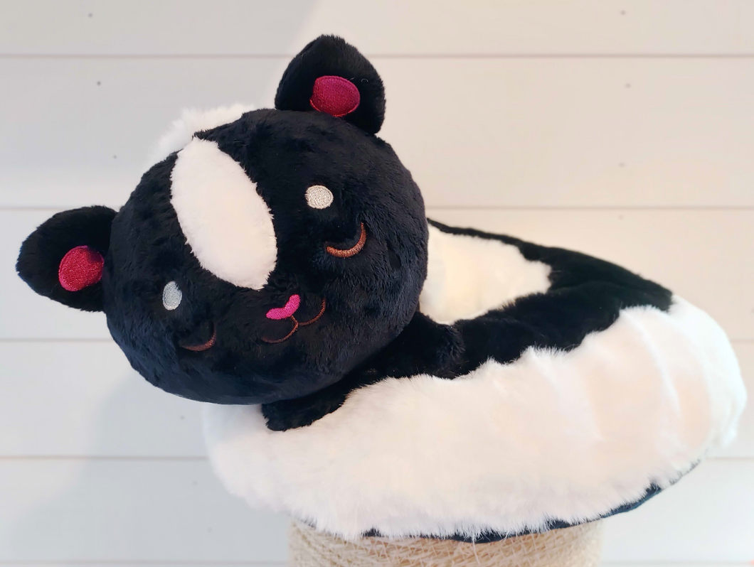 Nuzzle Noodles⭐Snickerdoodle the Skunk Pillow (Early 2024 Preorder)