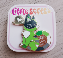Load image into Gallery viewer, ENAMEL PIN⭐Rainbow Softs MATCHA THE ALLEY CAT by Rio Romero
